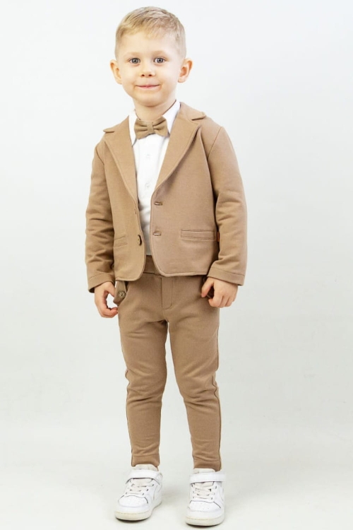zestaw-marynarka-i-spodnie-w-kolorze-beżowym-dla-chłopca.jpg