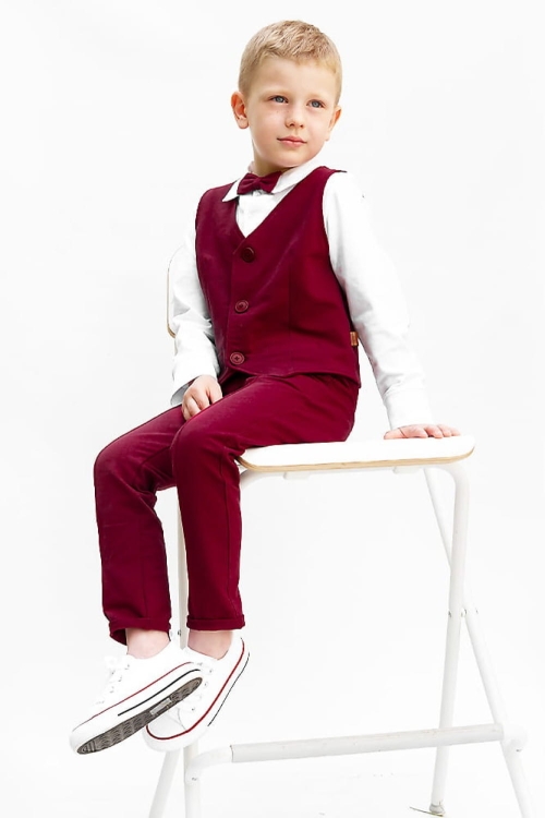 bordowa kamizelka Maciek.jpg