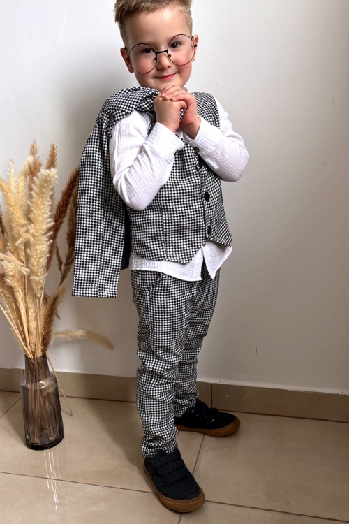 JACK czarno-biały spodnie, kamizelka i marynarka.jpg