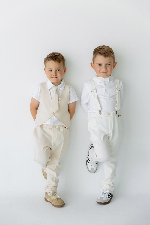 beżowy i ecru garnitur jasny dla chłopca (9).jpg