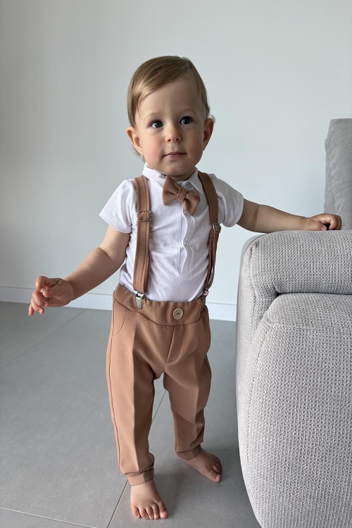 karmelowy KASJAN spodnie z szelkami.jpg