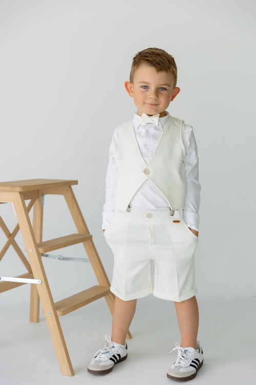 ECRU elegancki zestaw garniturowy kamizelka i spodenki.jpg