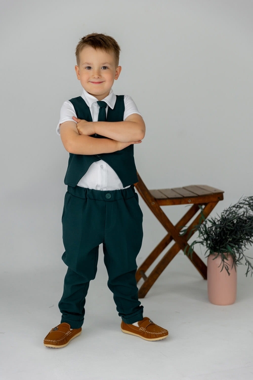 BUTELKOWA ZIELEŃ wygodne i eleganckie ubranie dla chłopców.jpg