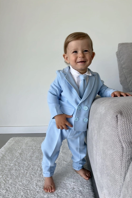 kasjan błękitny spodnie i marynarka.jpg