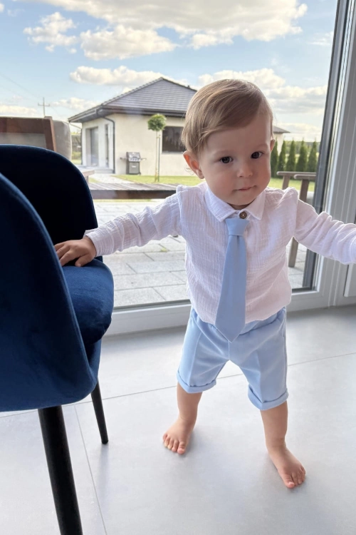 kasjan błękitny krótkie spodenki.jpg