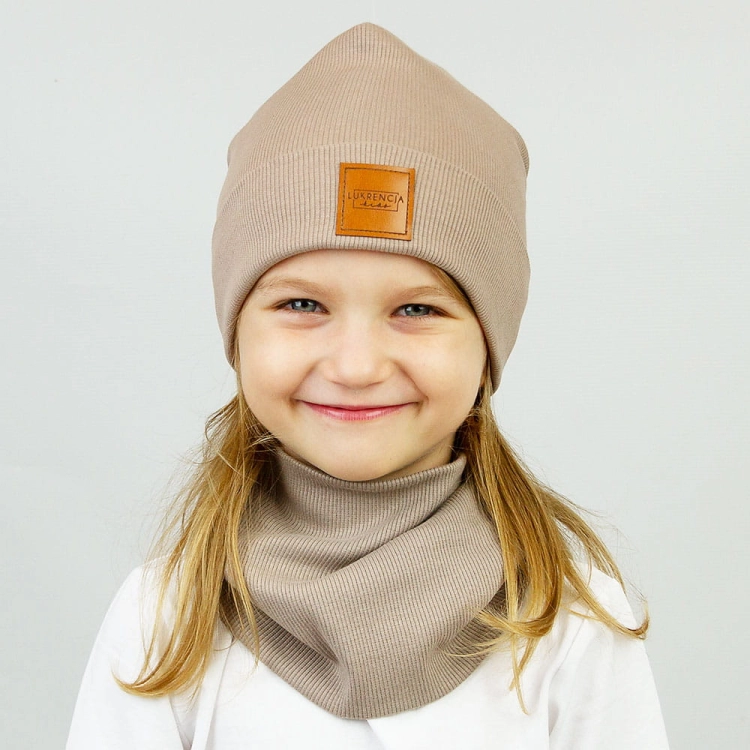 beżowa-czaka-beanie-dla-dziewczynki-z-kominem.jpg