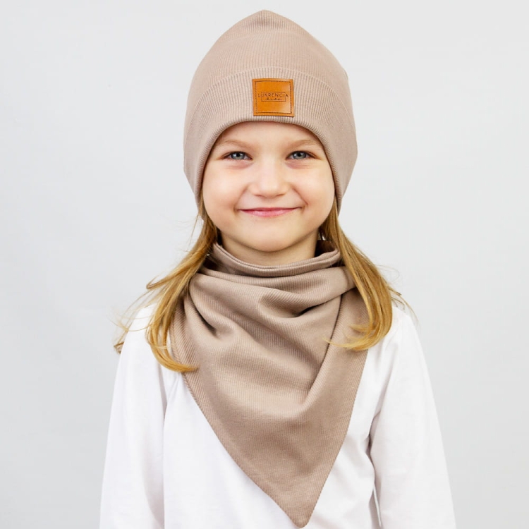 beżowa-czapka-i-komin-chusta-2w1-Benek.jpg
